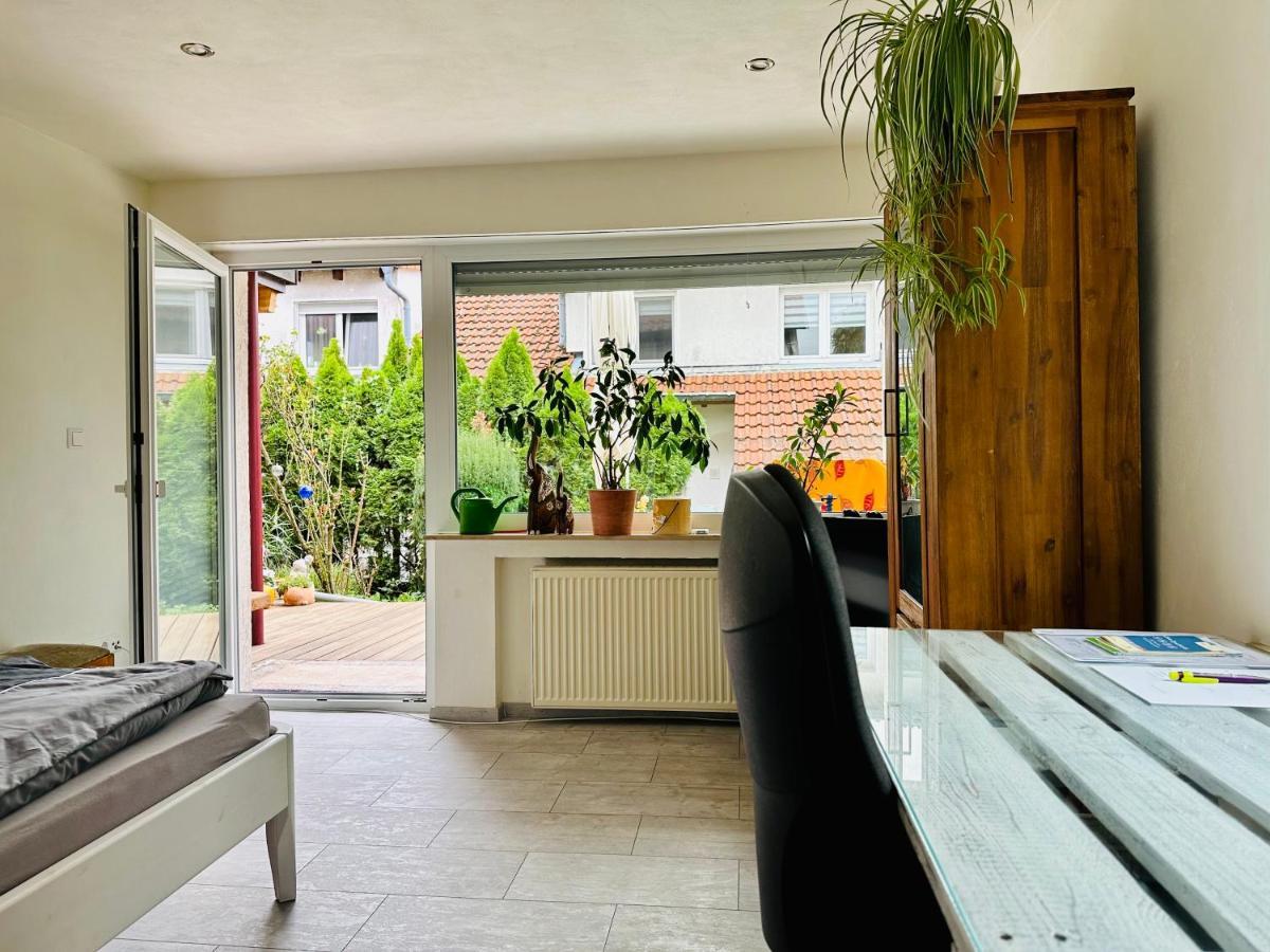 ☆gemuetliche 1-zimmerwohnung Mit Terrasse☆